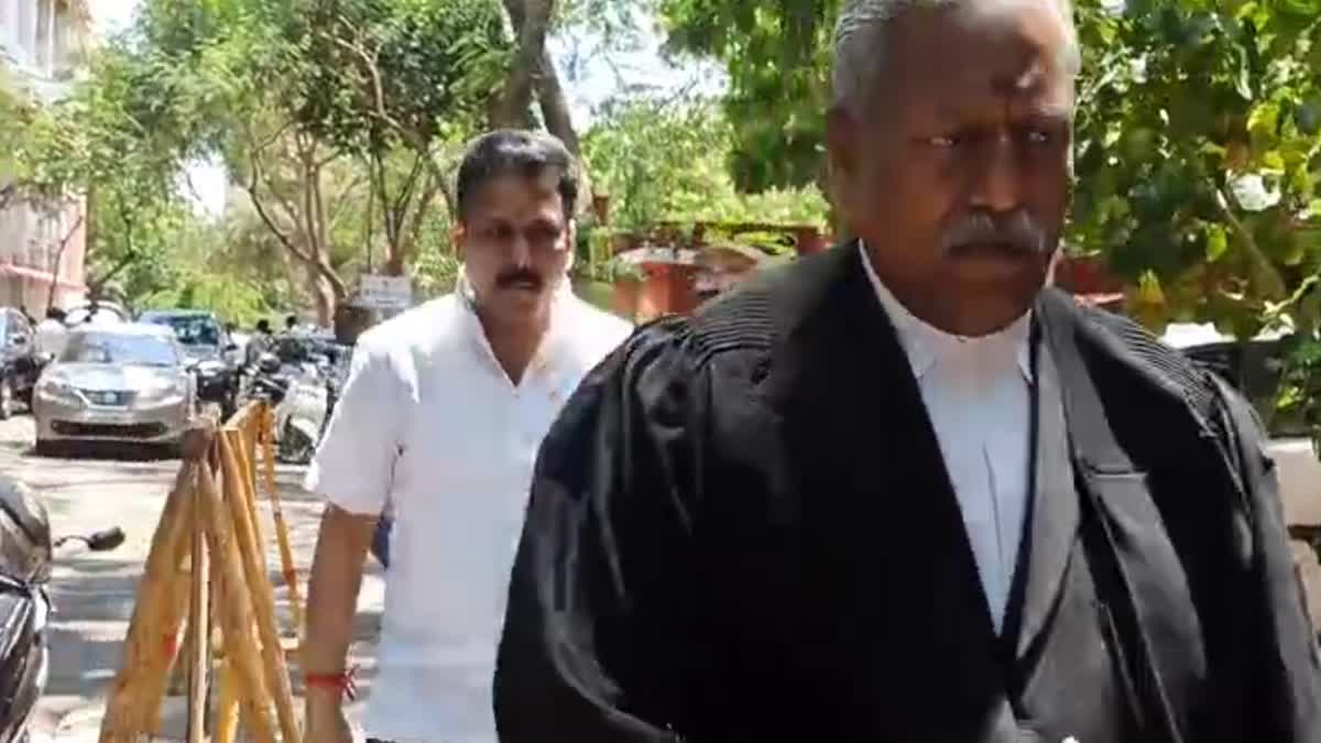 நீதிமன்றத்தில் ஆஜரான அசோக் குமார்