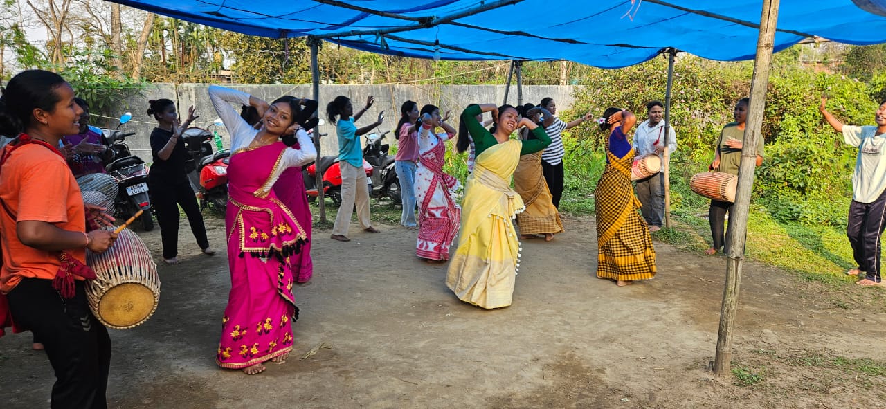 Female Husori Team in Dibrugarh