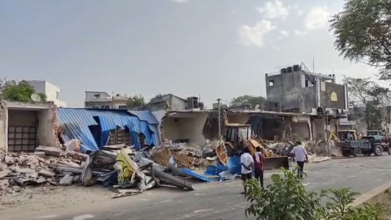 Encroachment demolished in Jaipur