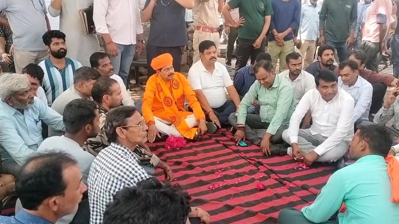 MLA Gopal Sharma opposed the action