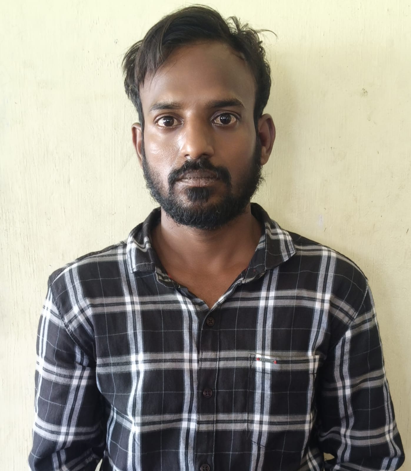 பள்ளி காவலாளியை கொலை செய்த ரபிக் பாஷா