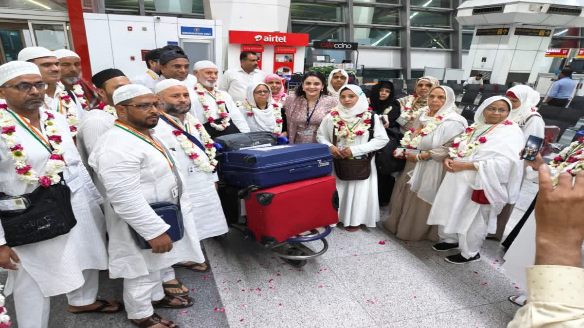 Hajj pilgrims leaves for Madina