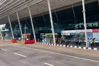 TRIVANDRUM AIRPORT SERVICE ISSUE  വിമാന യാത്ര പ്രതിസന്ധി  AIR INDIA EXPRESS AIR INDIA FLIGHTS  ACTION AGAINST AIR INDIA EMPLOYEES