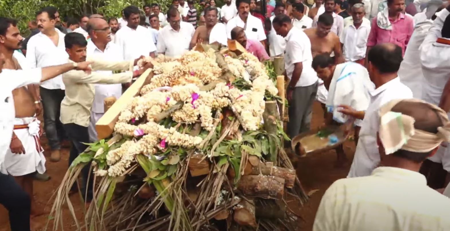 Vasant Bangera Funeral