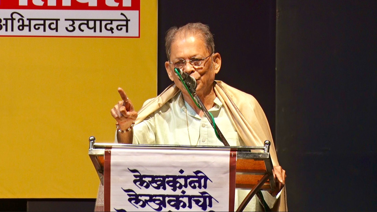 Veteran playwright Suresh Khare