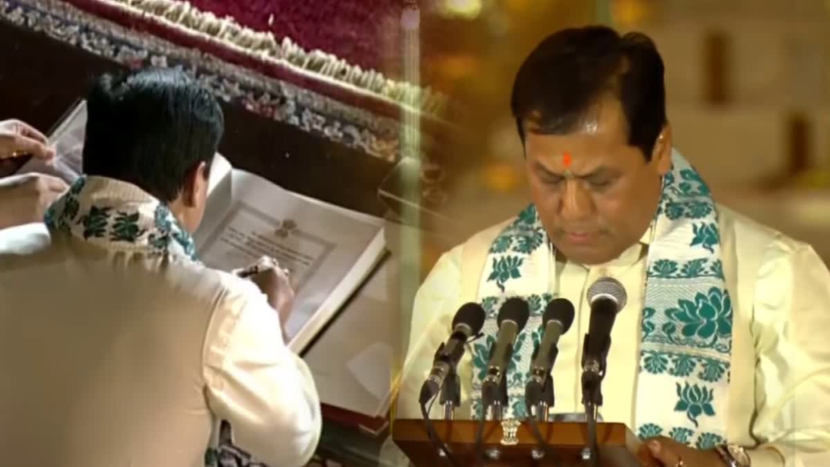 Sarbananda Sonowal takes oath