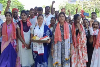 Janasena Women Visit to Kanakadurga Temple