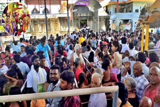 Huge Devotees Rush in Bhadrachalam Temple