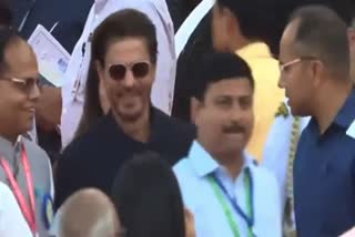 Shah Rukh Khan Attends PM Narendra Modi's Oath Ceremony