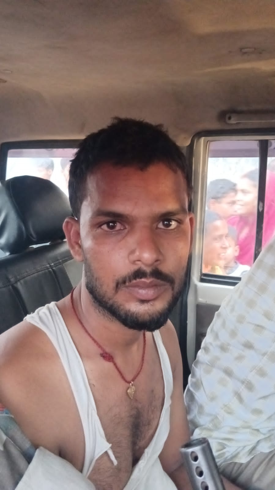 Criminals caught in Giridih fleeing after robbery and firing in West Bengal