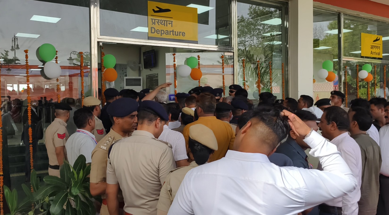Hisar to Chandigarh Direct flight started Haryana CM Nayab Singh Saini also traveled will start for Jaipur Jammu and Ahmedabad
