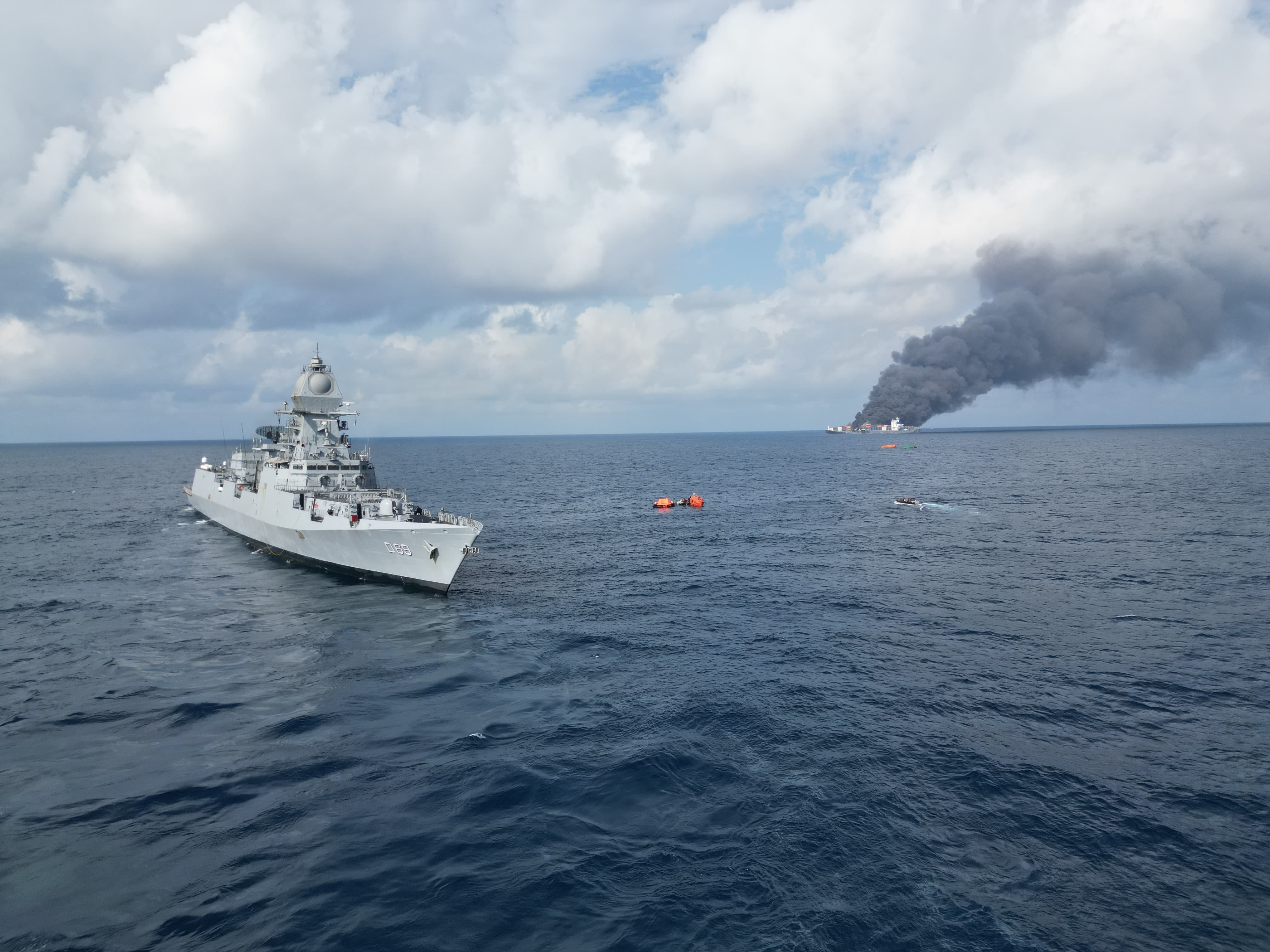 KERAL SHORE WASTE OF SHIPS MOTHERSHIP GIROSHKUMAR