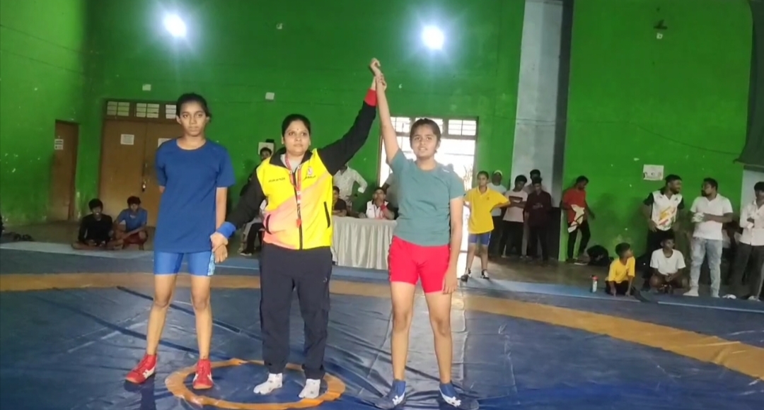 Wrestling in Dhamtari
