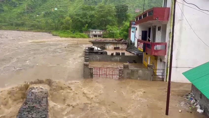 Flood in Beas river in Mandi.