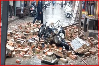 Shop collapses due to heavy rains in Hoshiarpur