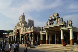 devotees-wait-for-5-hours-in-tiruchendur-temple