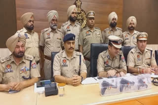 Hoshiarpur police arrested a gang of robbers who robbed a petrol pump