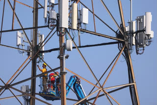DoT to Approach Trai for Auction of New Spectrum Bands This Week