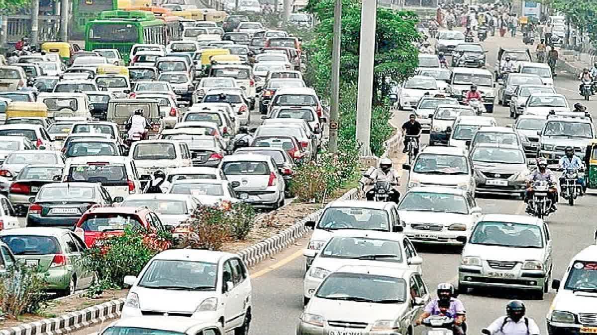 Traffic Problems In Hyderabad Due To Bonalu Festival