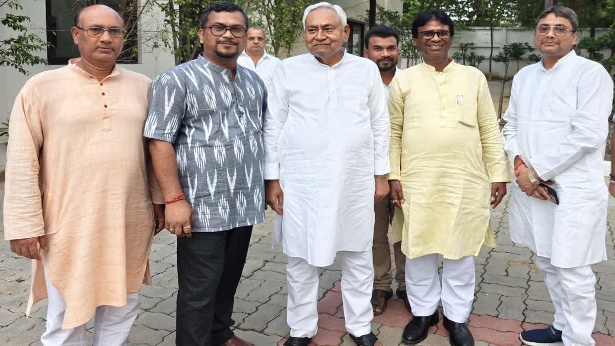 khagen Murmu Meets Nitish kumar