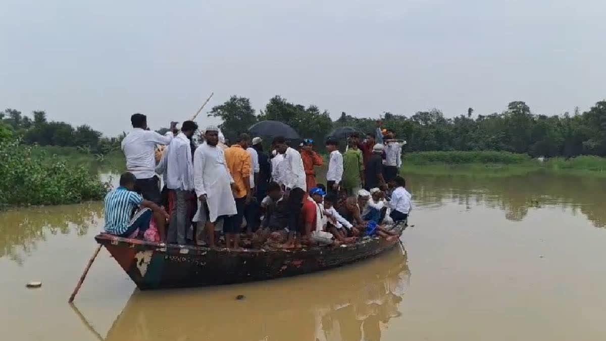 Bihar: Wedding Procession Comes In Boat In Flood-Affected Madhubani