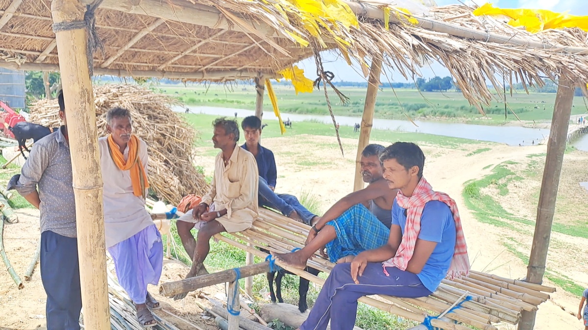 Flood victims living on embankment for 18 years