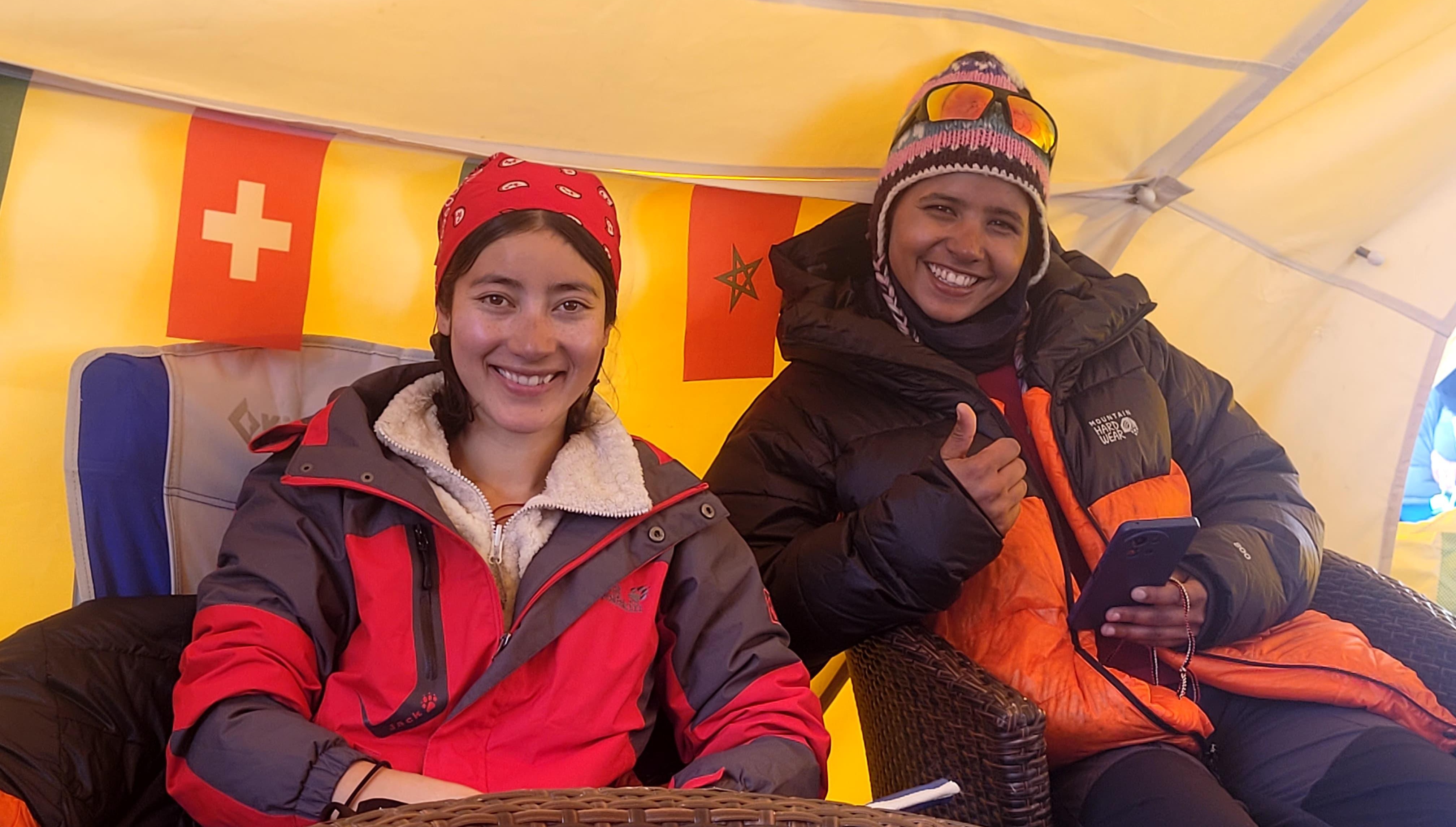 Abidi Afreen Becomes First Muslim Woman from Ladakh to Summit Mount Everest Urdu News