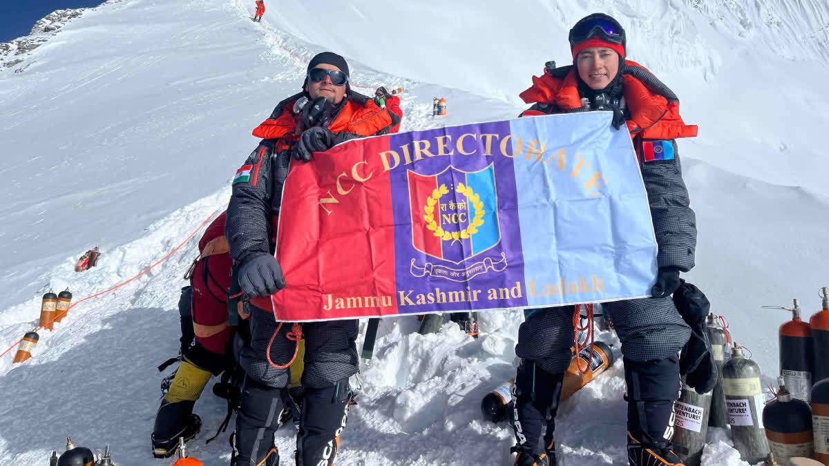 Abidi Afreen Becomes First Muslim Woman from Ladakh to Summit Mount Everest Urdu News