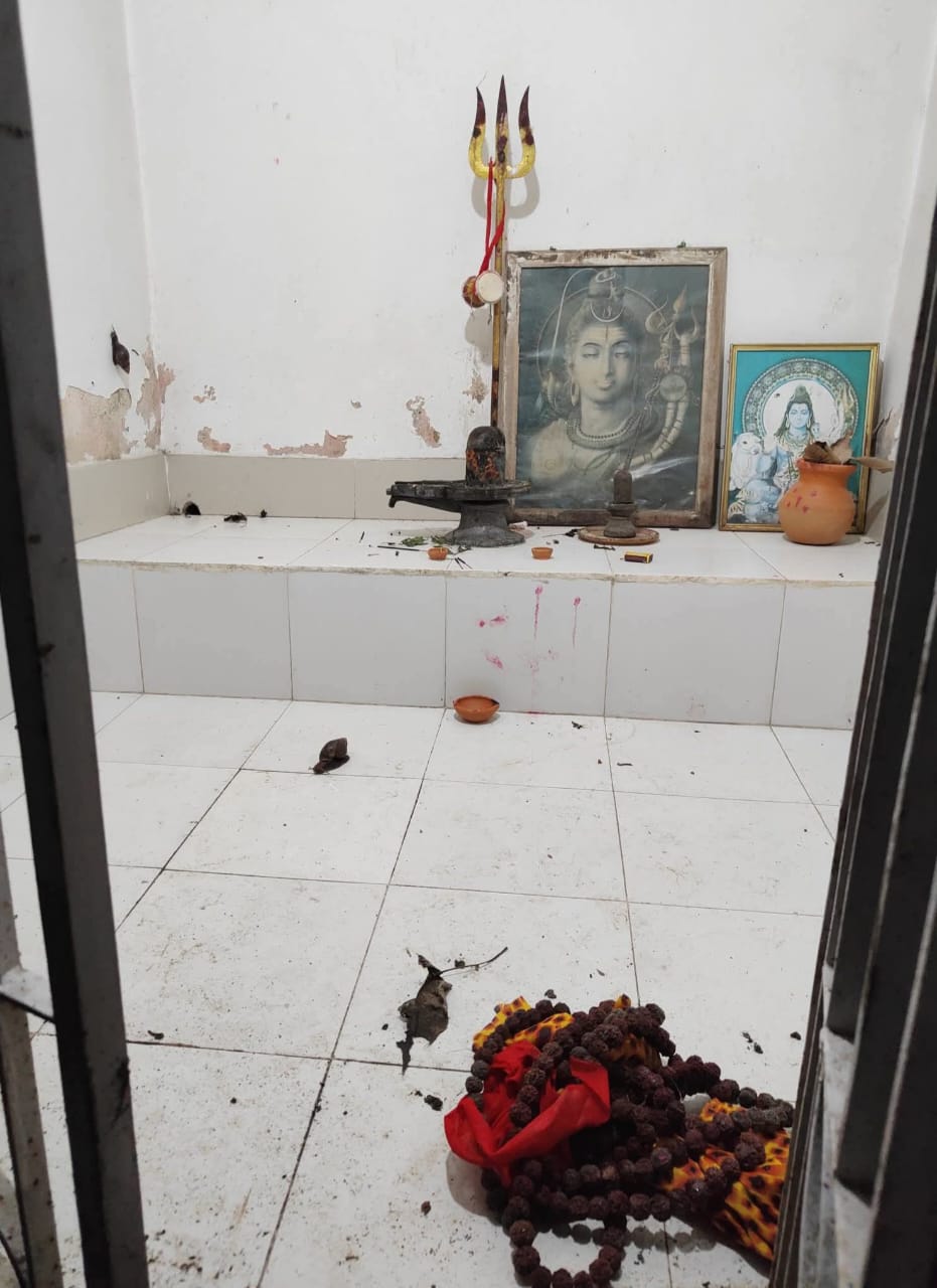 miscreants broke five idols in the Durga temple In Goalpara