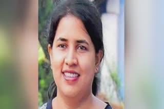 veena vijayan controversy over monthly quota  veena vijayan controversy  veena vijayan  പ്രതിപക്ഷം  മാസപ്പടി വിവാദത്തിൽ മൗനം പാലിച്ച് പ്രതിപക്ഷം  മാസപ്പടി വിവാദം  monthly quota controversy  controversy