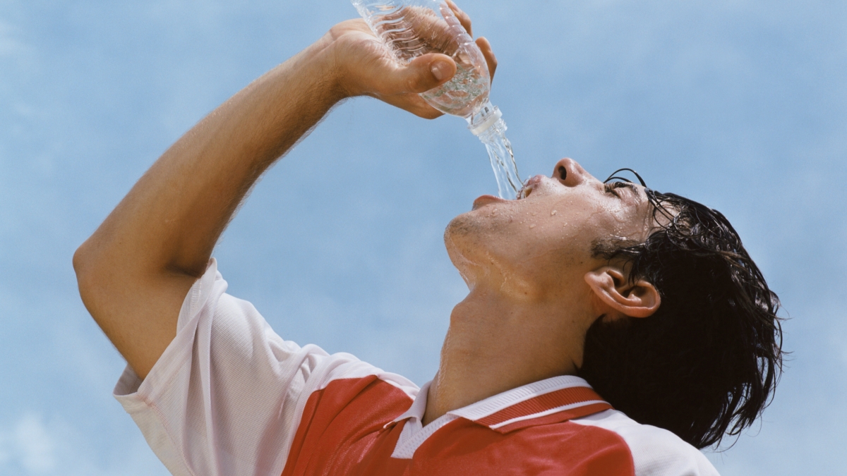 benefits of drinking cold or lukewarm water