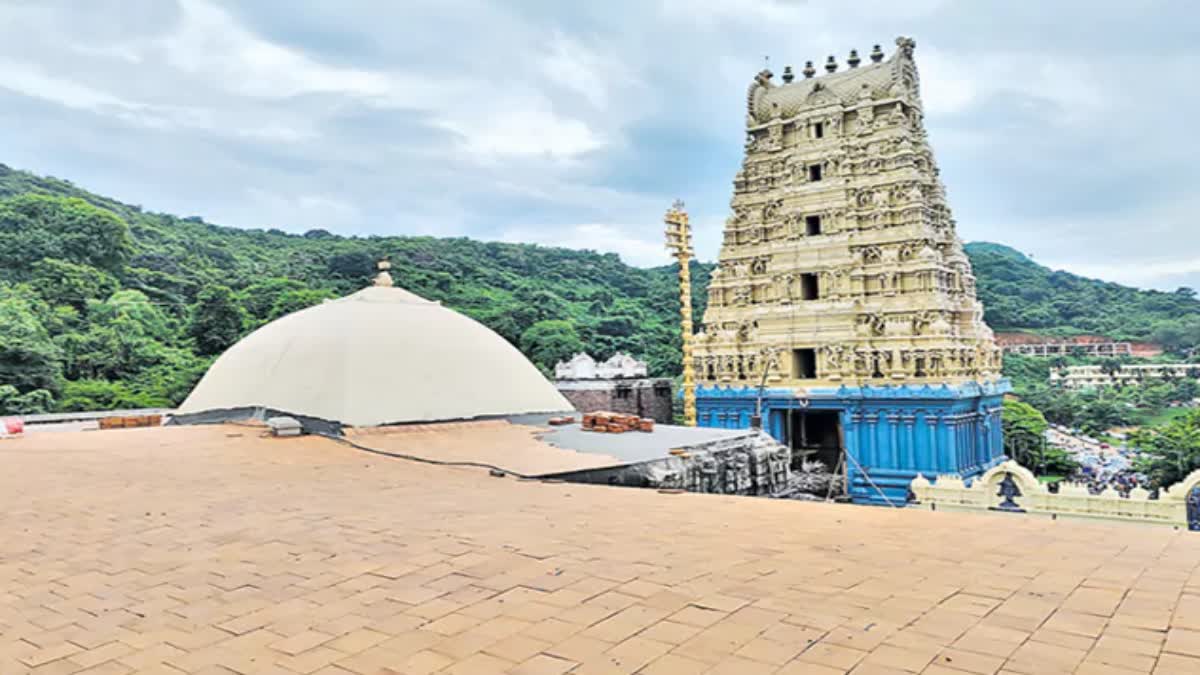 పురాతన పద్ధతిలో ఆలయాలకు మరమ్మతులు - సున్నం, బెల్లం, కరక్కాయలతో మిశ్రమం