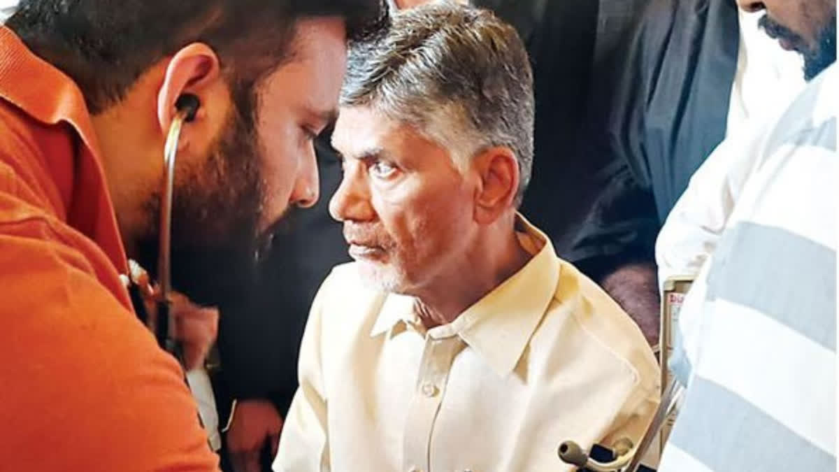 skill Development case Details  Chandrababu Naidu arrested  Former AP CM Chandrababu arrested  Naidu arrested in Nandyala  APSSDC corruption case  skill development corruption case  Skill development case  ಏನಿದು ಕೌಶಲ್ಯಾಭಿವೃದ್ಧಿ ಪ್ರಕರಣ  ಸಿಐಡಿ ಆರೋಪ  ಪ್ರಕರಣದಲ್ಲಿ ಪ್ರಮುಖರು ಯಾರು  ಆಂಧ್ರಪ್ರದೇಶದ ಮಾಜಿ ಮುಖ್ಯಮಂತ್ರಿ  ಟಿಡಿಪಿ ಮುಖ್ಯಸ್ಥ ಚಂದ್ರಬಾಬು ನಾಯ್ಡು ಬಂಧನ  ಟಿಡಿಪಿ ಮುಖ್ಯಸ್ಥ ಹಾಗೂ ಆಂಧ್ರಪ್ರದೇಶದ ಮಾಜಿ ಸಿಎಂ  ದೇಶಾದ್ಯಂತ ರಾಜಕೀಯ ವಲಯದಲ್ಲಿ ಸಂಚಲನ  ರಾಜ್ಯ ಸರ್ಕಾರ ಯುವಕರಿಗೆ ಕೌಶಲ್ಯ ತರಬೇತಿ  ರಾಜ್ಯ ಸರ್ಕಾರದ ಪಾವತಿ