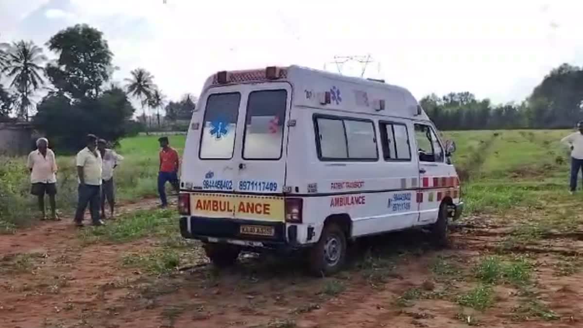 A young man found dead on an electric pole