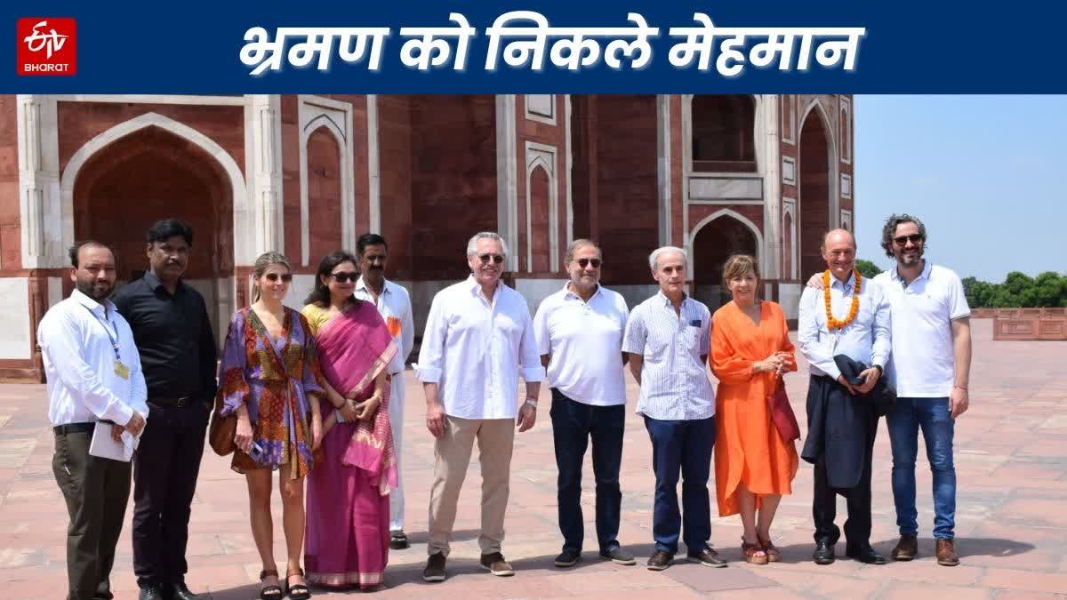 Foreign guests visited Humayun and Safdarjung tomb