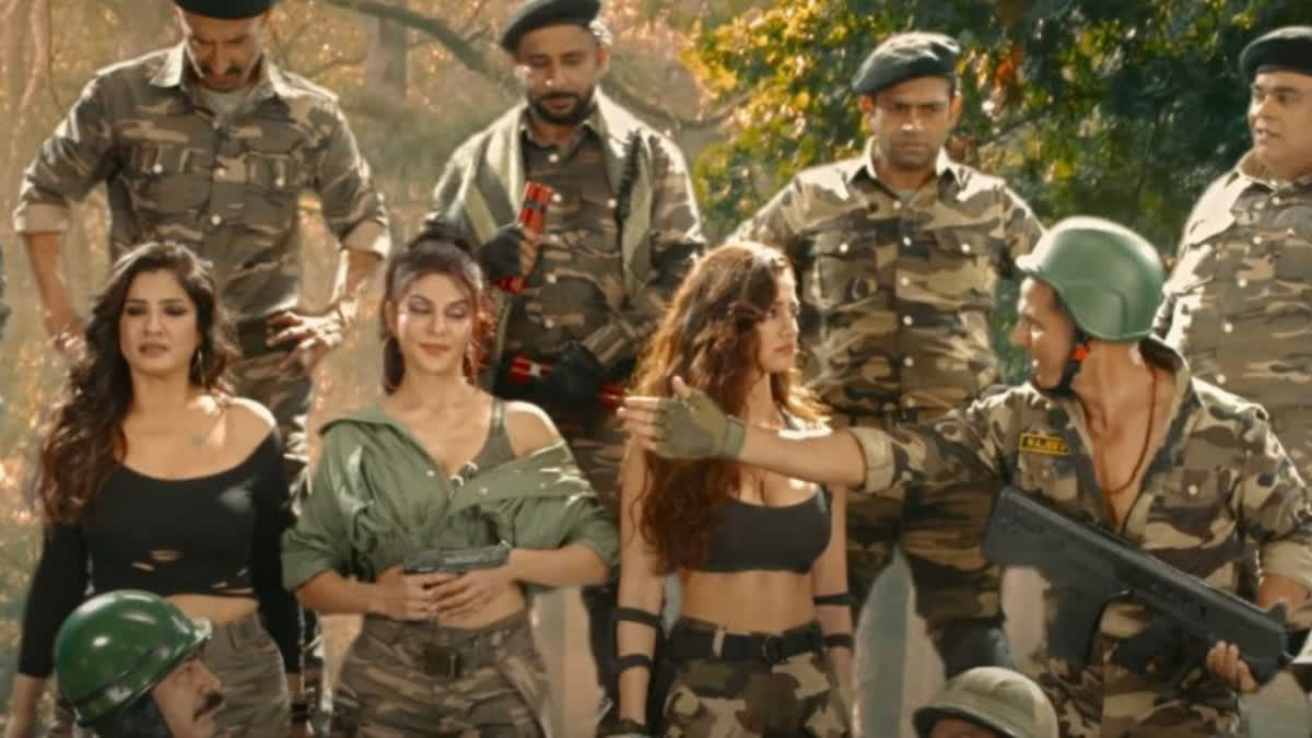 Welcome to the Jungle teaser: Akshay Kumar calls himself, ex-flame Raveena Tandon 'purane chawal' in hilarious video