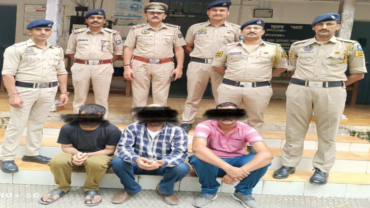 Four of fake police gang arrested in Solan