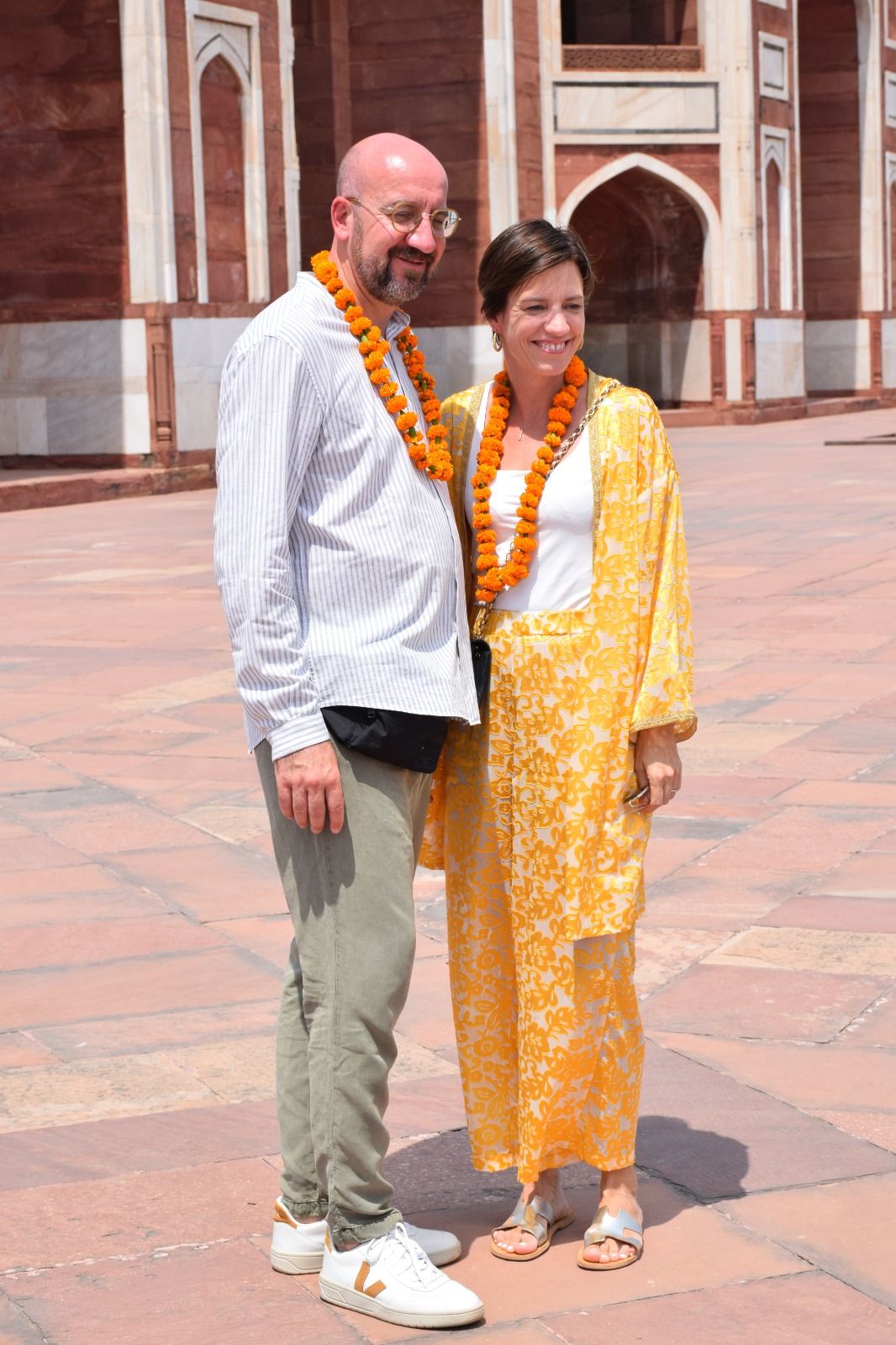 foreign guests visit humayun tomb