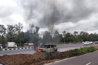 a car caught fire on bengaluru mysore highway