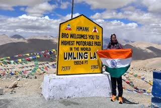 sabita-mahto-of-chapra-reached-highest-road-umling-la-by-running