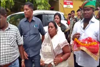 Minister Baby Devi reached Chinnamastika temple