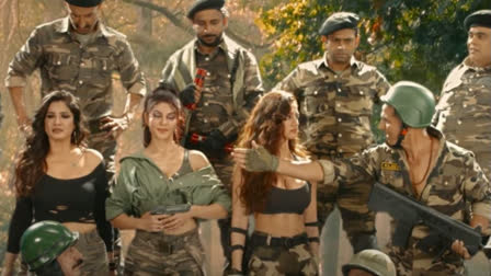 Welcome to the Jungle teaser: Akshay Kumar calls himself, ex-flame Raveena Tandon 'purane chawal' in hilarious video