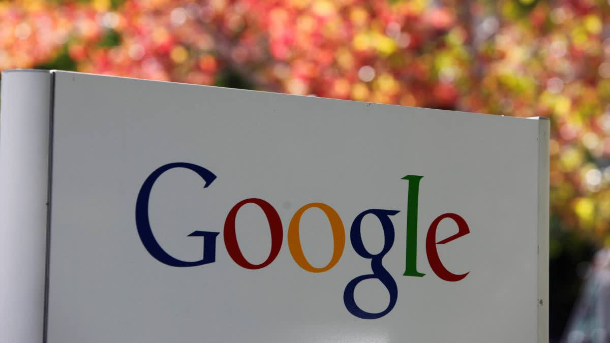 The US Justice Department and a coalition of states have filed a new antitrust lawsuit against Google, focusing on its alleged monopoly in online advertising technology. The case, set to be heard in Alexandria, Virginia, could lead to significant consequences, including potential divestitures of Google's ad tech assets.