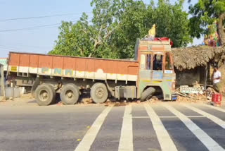 Lorry_Accident_in_Prakasam_District