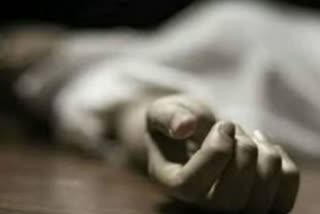 57 year old doctor commits suicide in Delhi