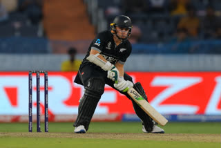 New Zealand is taking on The Netherlands in a Cricket World Cup game in Hyderabad. Kiwis put up a huge total of 322 runs on board with the fifties of Will Young, Rachin Ravindra, and Tom Latham. On the other hand,  for the Netherlands, Aryan Dutt, van Meekeren, and van der Merwe shared two wickets each.