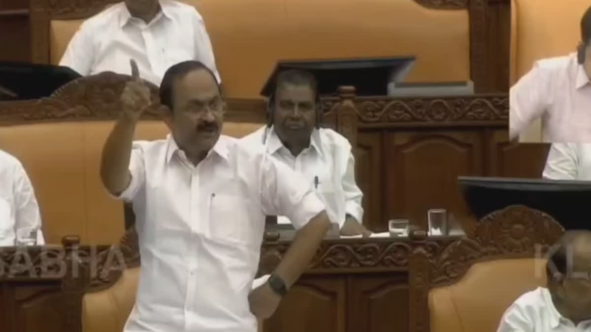 KERALA NIYAMASABHA SESSION  OPPOSITION LEADER VD SATHEESAN  VD SATHEESAN AGAINST PINARAYI  KERALA LATEST POLITICAL NEWS