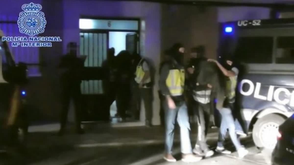14 Pakistanis arrested for terror activities in Spain