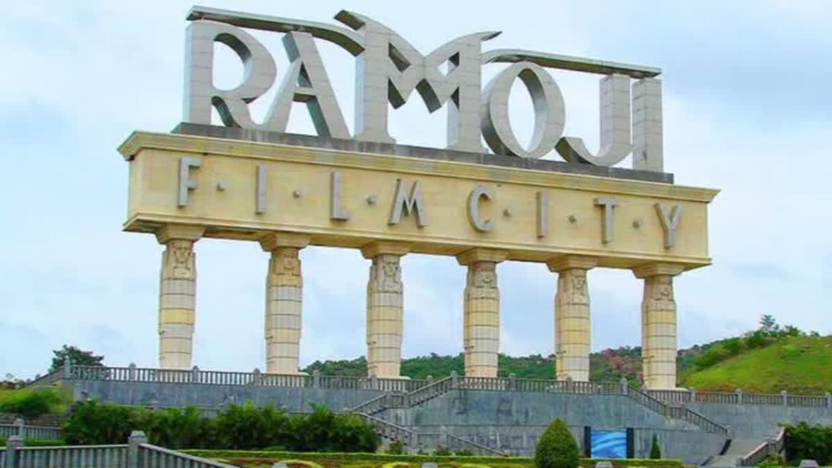 Ramoji Film City  Ramoji Film City news  Ramoji Film City shooting  Film shooting at Ramoji Film city  റാമോജി ഫിലിം സിറ്റി  സലാർ ഷൂട്ടിംഗ് തിരക്കില്‍ റാമോജി ഫിലിം സിറ്റി  Pushpa 2 Salaar films shoot in Ramoji Film City  സലാർ  പുഷ്‌പ 2  അല്ലു അര്‍ജുന്‍  പ്രഭാസ്  സലാര്‍ പുഷ്‌പ 2 ചിത്രീകരണം ഫിലിം സിറ്റിയില്‍