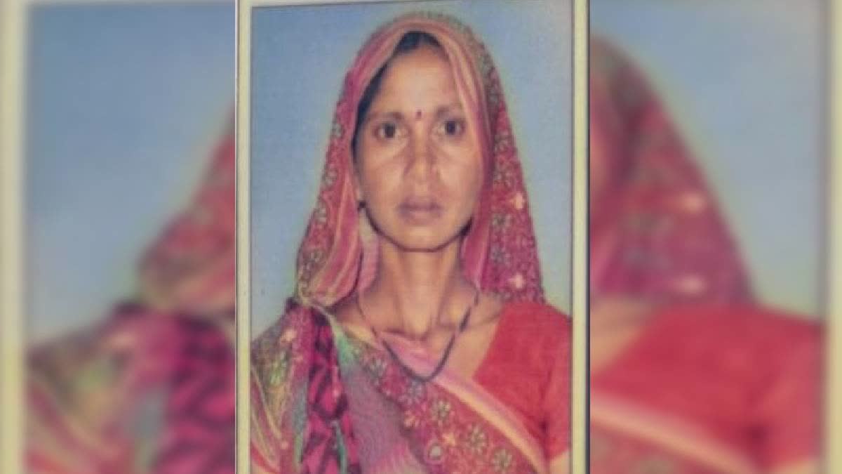 Gujarat man kills wife with sickle; taken to police station by son